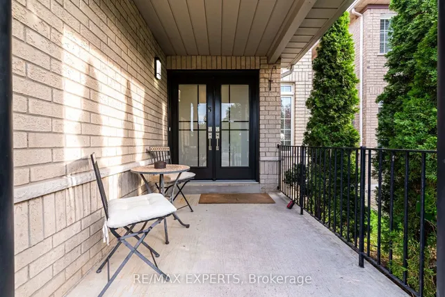 45 Naughton Dr, Richmond Hill 2