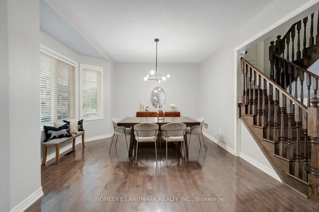 298 West Lawn Cres, Whitchurch-Stouffville 4