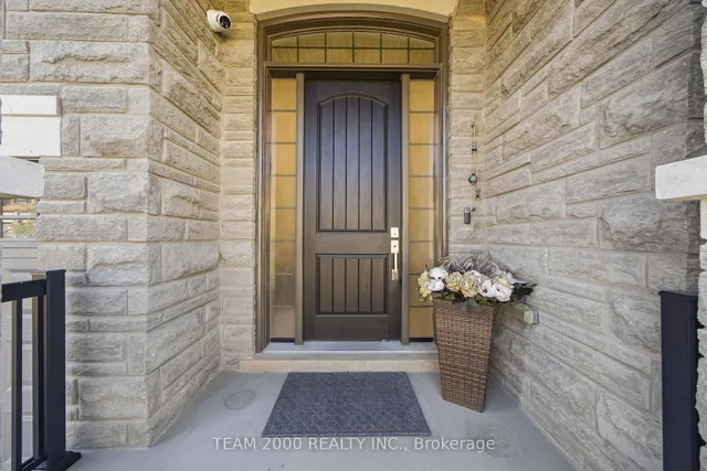 33 Winthrop Cres, Vaughan 4