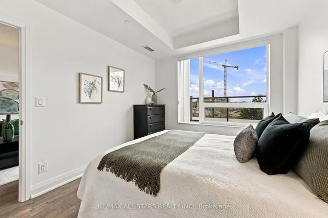 28 Uptown Dr #312, Markham 5
