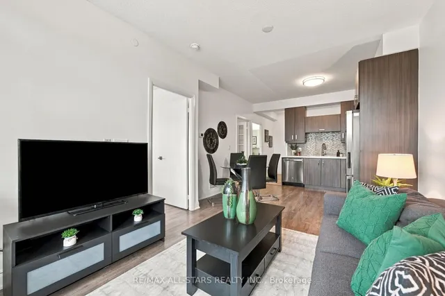 28 Uptown Dr #312, Markham 3
