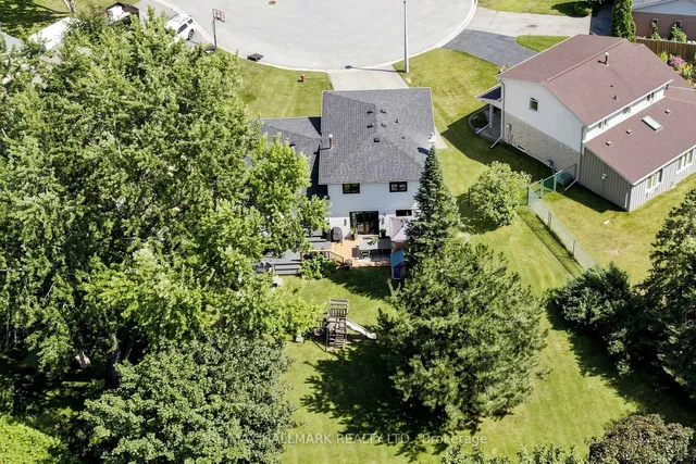 20 Oak Crt, Aurora 4