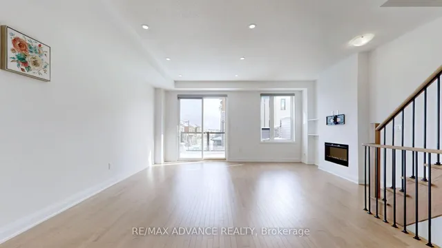 4 Carole Bell Way, Markham 4