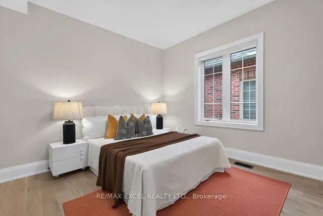 17 Cinquefoil St, Richmond Hill 3