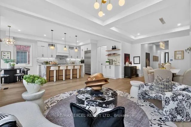 17 Cinquefoil St, Richmond Hill 4