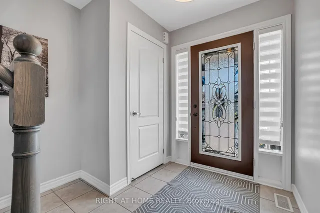 352 Miller Park Ave, Bradford West Gwillimbury 2