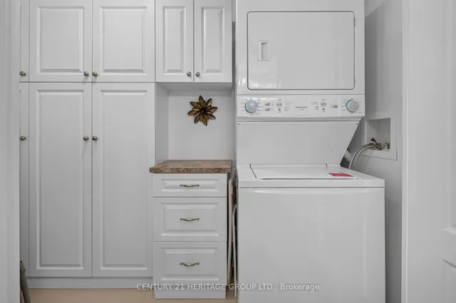88 Promenade Circ #905, Vaughan 2
