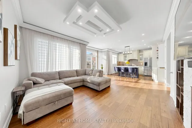 35 Empire Dr, Bradford West Gwillimbury 5