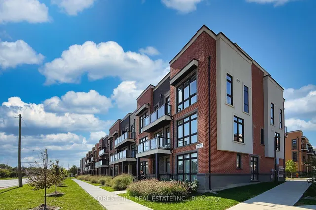 12868 Yonge St #15, Richmond Hill 4