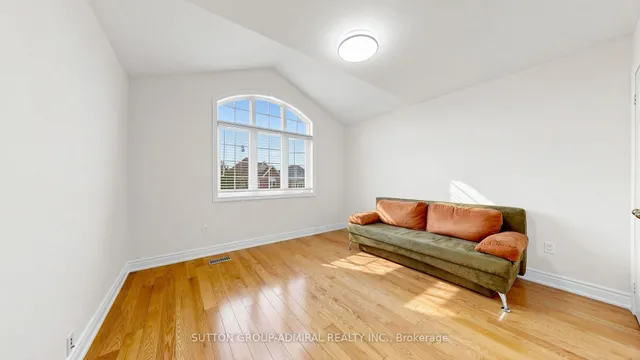 41 Ravel Dr, Vaughan 5