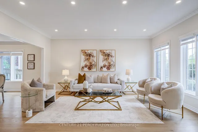 118 Village Gate Dr, Markham 5