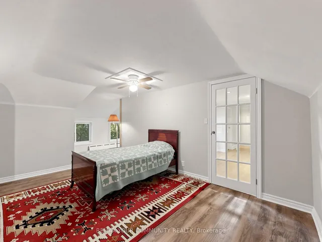 6055 Main St, Whitchurch-Stouffville 5