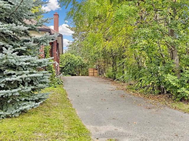 6055 Main St, Whitchurch-Stouffville 3