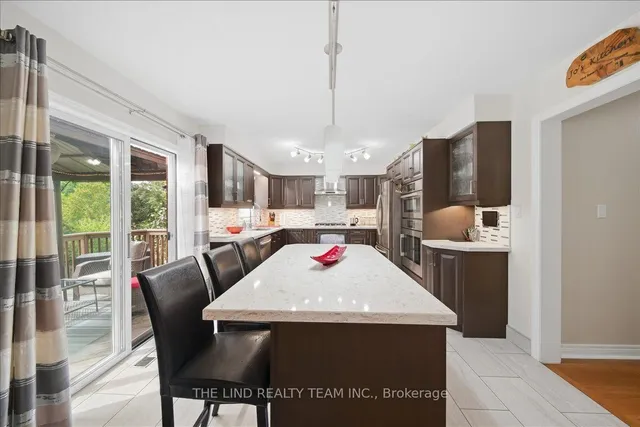 103 Allenvale Dr, Aurora 5