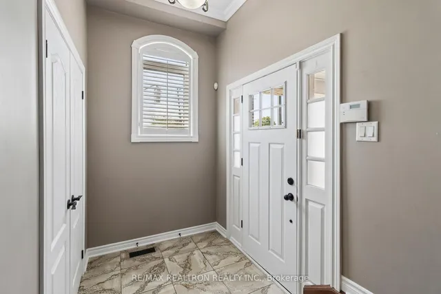 37 Bullock Dr, Markham 4