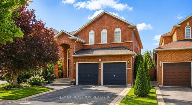215 Drummond Dr, Vaughan 4