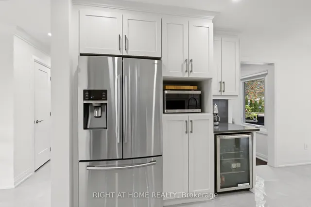 11 Harrowsmith Pl, Richmond Hill 4