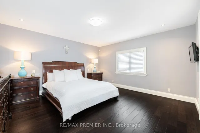 28 Ellerby Sq, Vaughan 5