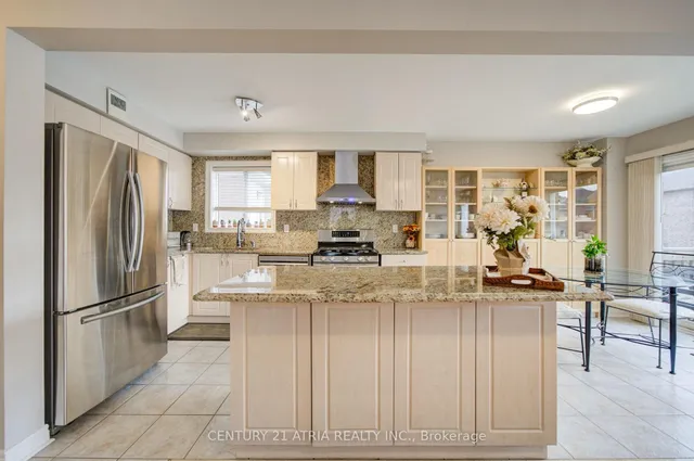 24 William Grant Rd, Markham 5