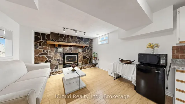 39 Coventry Crt, Richmond Hill 3