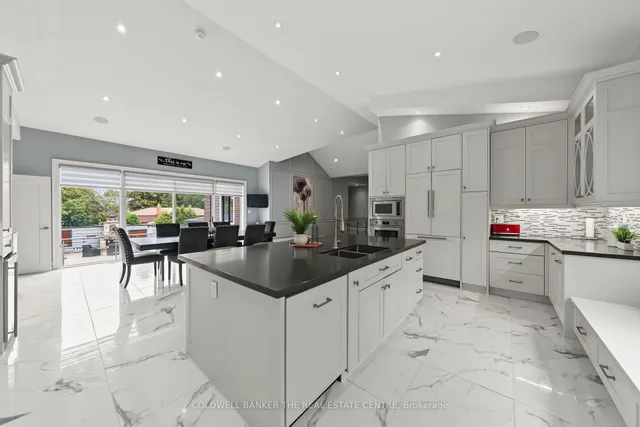 43 Wellington St, King 5