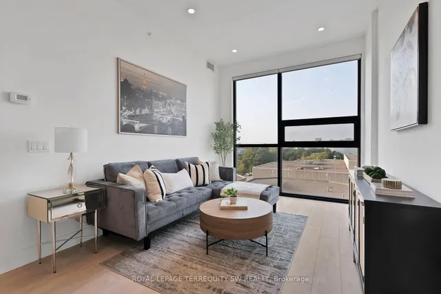 2916 Highway 7 #515, Vaughan 4