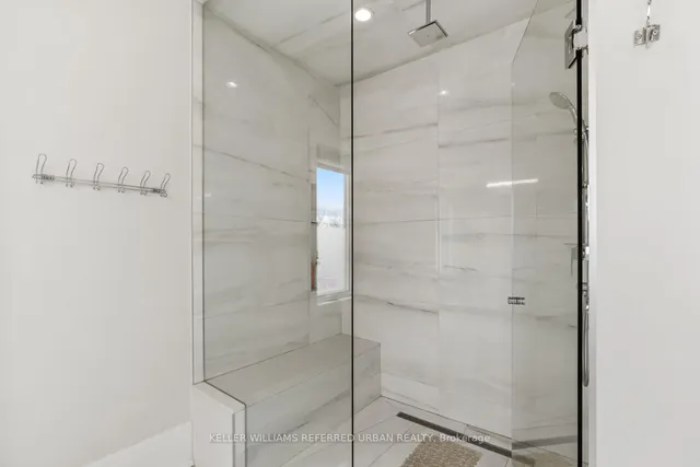 61 Ria Crt, King 2