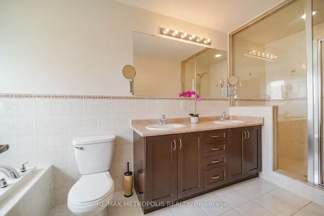 58 Lady Loretta Lane, Vaughan 3