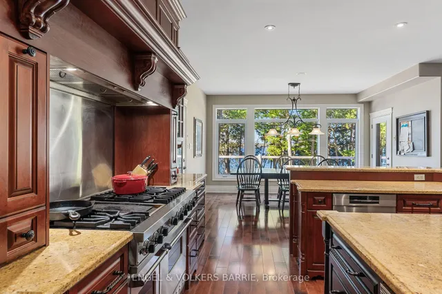 1220 Shoreview Dr, Innisfil 3