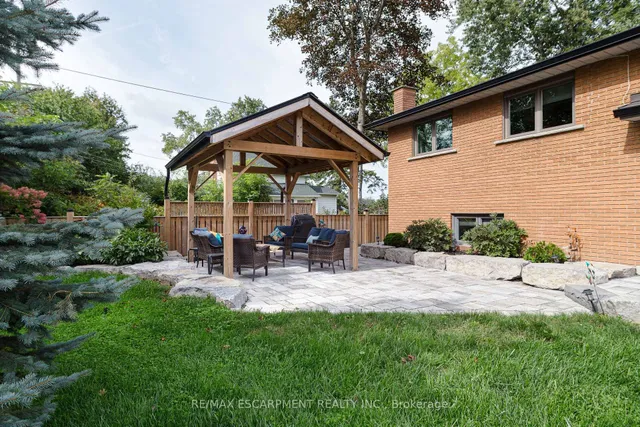 266 Goose Ally, Uxbridge 4