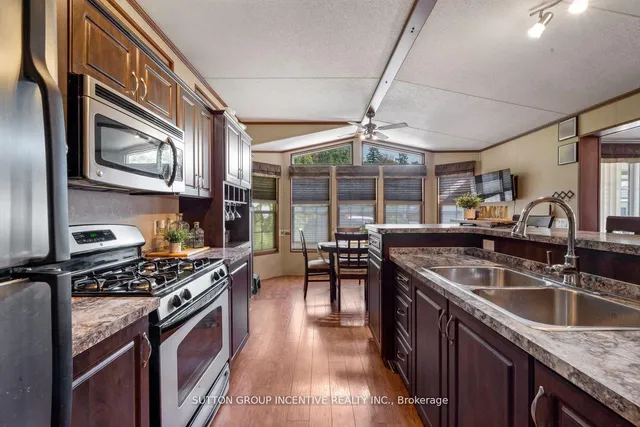 6047 Highway 89 #51, New Tecumseth 4