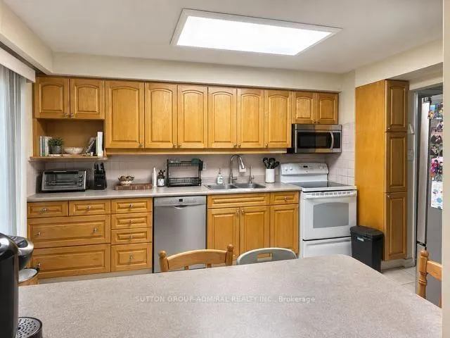 168 Mabley Cres, Vaughan 4