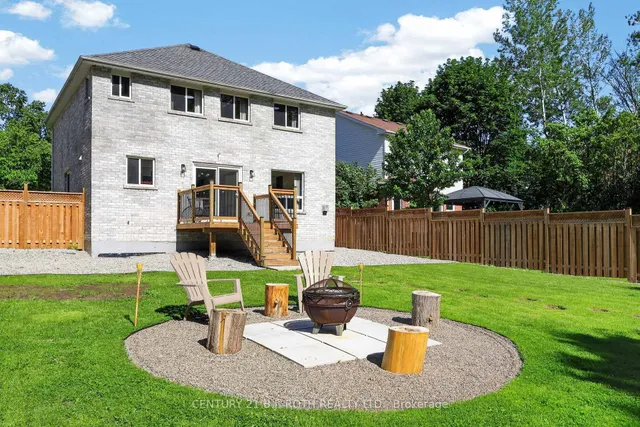 1077 CORRIE St, Innisfil 5