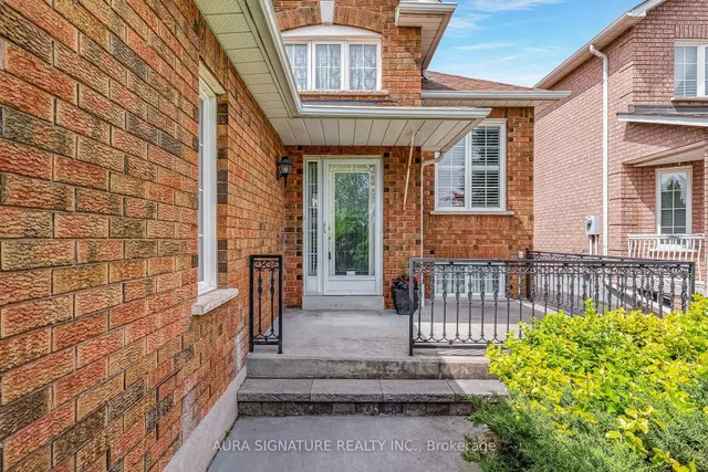 30 Graceview Crt, Vaughan 4