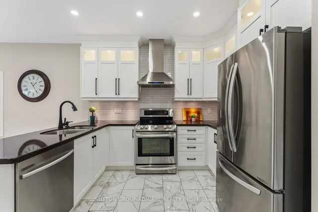 39 Bannerman Dr, Bradford West Gwillimbury 3