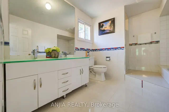 8 Brooklyn Cres, Markham 2