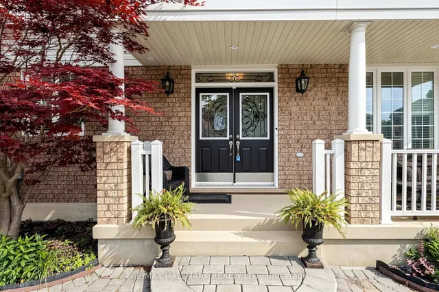 26 Merdock Crt, Whitchurch-Stouffville 4