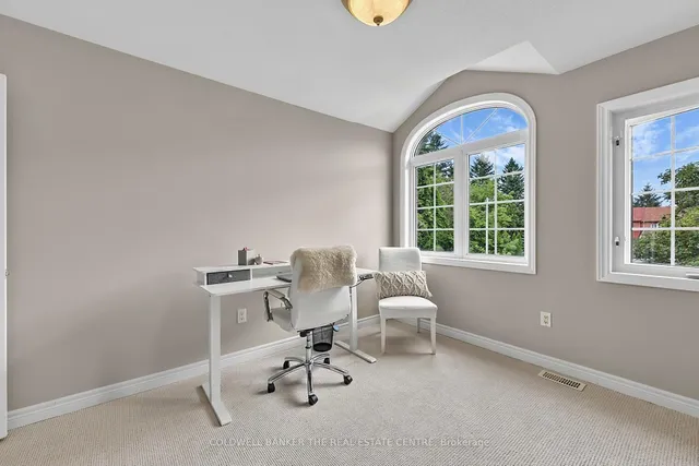 37 Rainbow Crt, Georgina 5