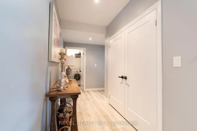 49 Victoria St, Innisfil 3