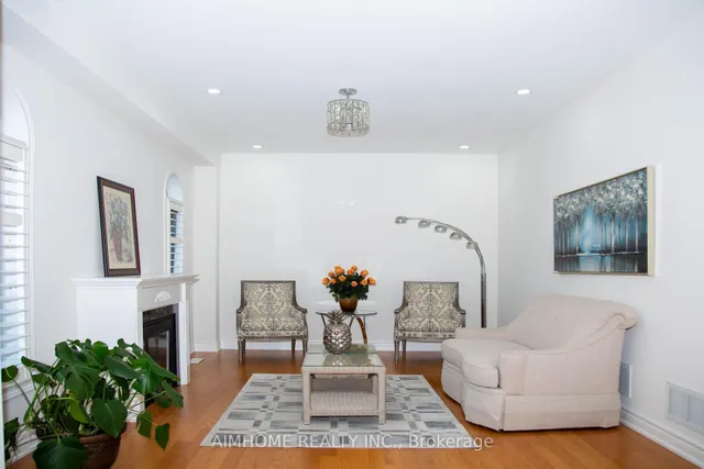 72 Brass Dr, Richmond Hill 3