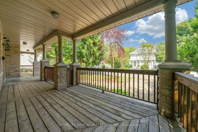 9 Pavillion St, Markham 5
