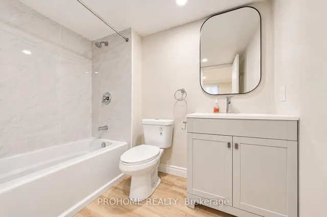 36 Summerfeldt Cres, Markham 4