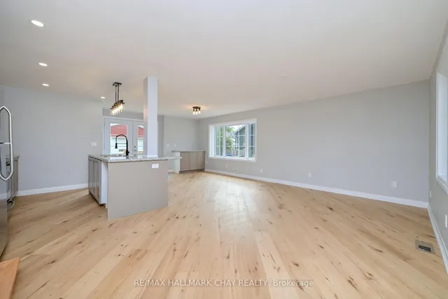 295 King St, New Tecumseth 5