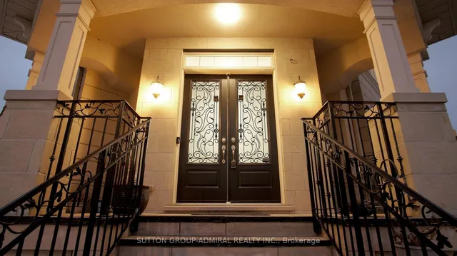 100 Virtue Cres, Vaughan 2