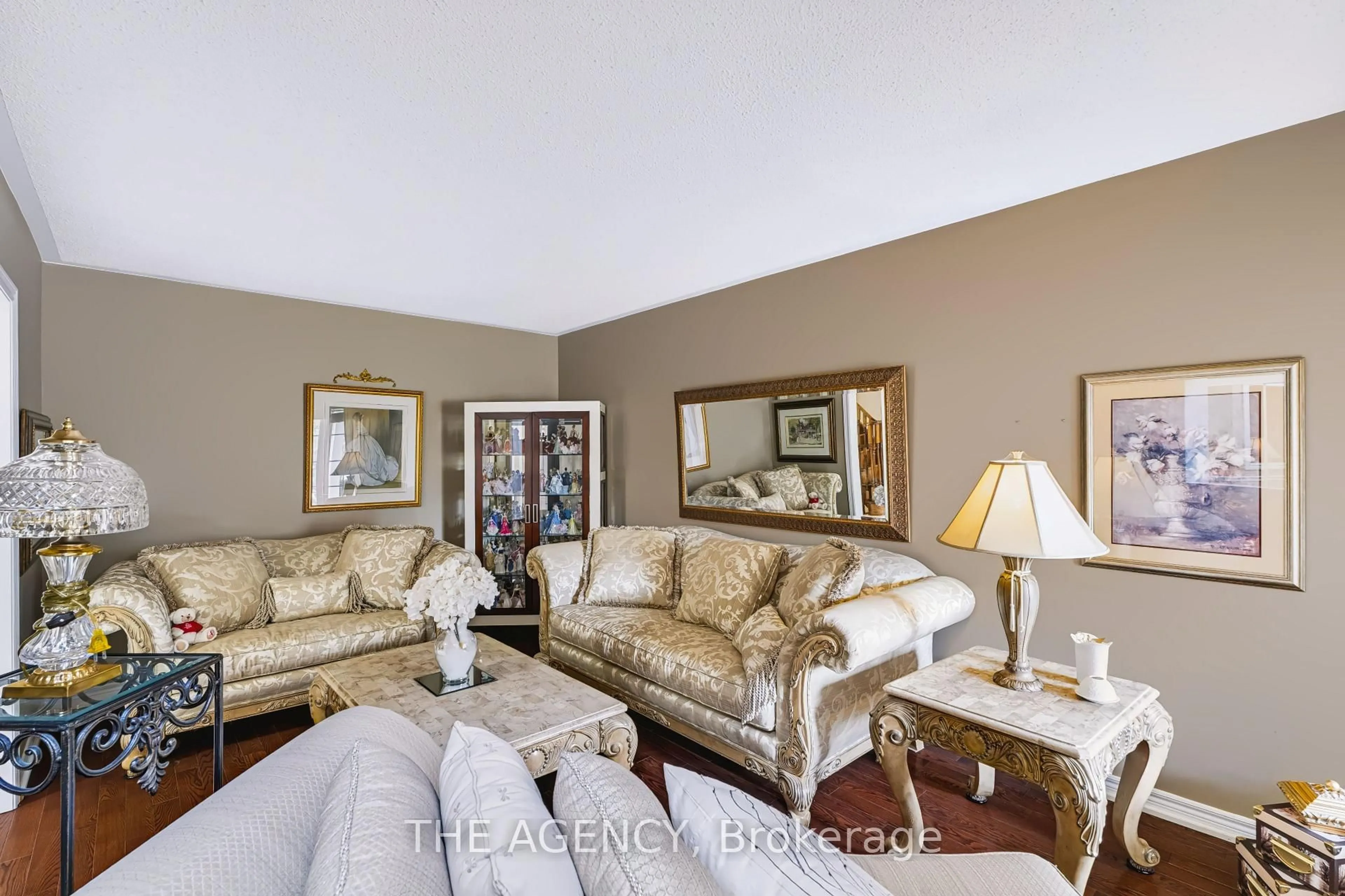 trreb/IMG-N13818538_51aef908-3f17-4531-9bed-09658b0f9406-l.jpg