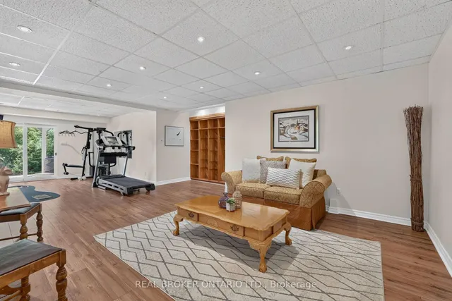 20417 Centre St, East Gwillimbury 5