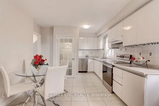 274 Taylor Mills Dr, Richmond Hill 5