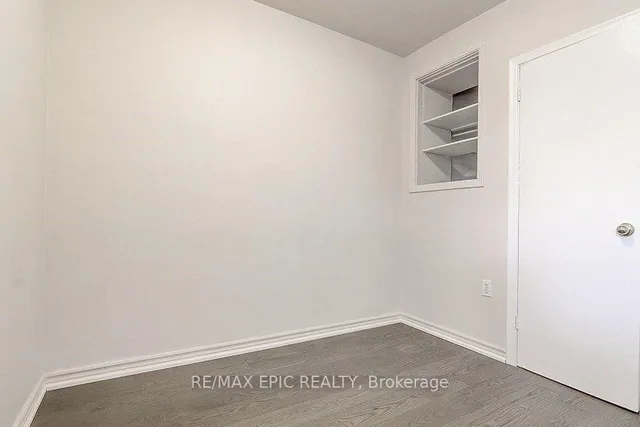 274 Taylor Mills Dr, Richmond Hill 4