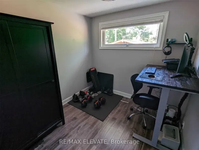 302 Demaine Cres, Richmond Hill 2
