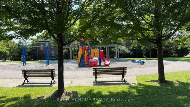 84 Dougherty Cres, Whitchurch-Stouffville 4